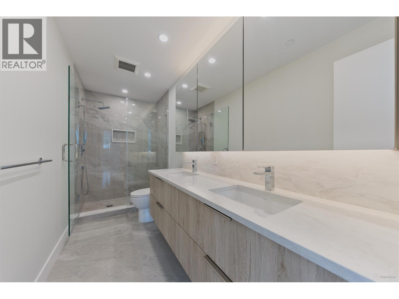 603 423 6th Street, West Vancouver, British Columbia  V7T 0A1 - Photo 17 - R3113827