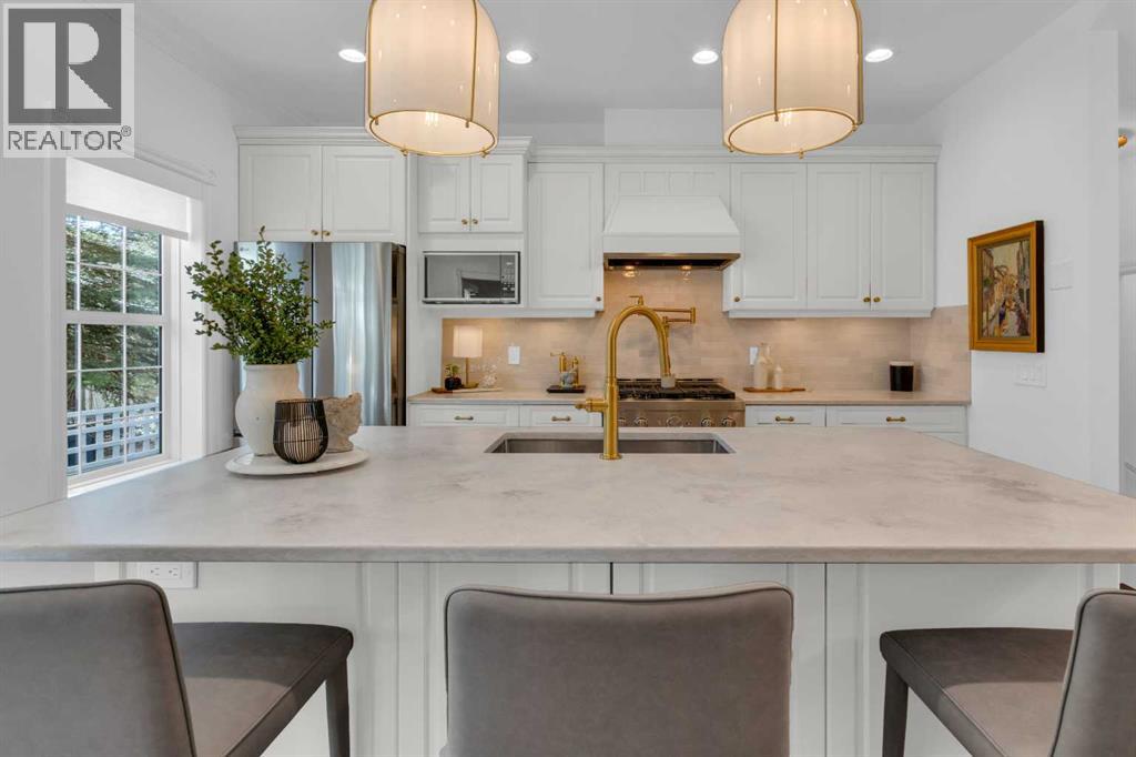 90 Somme Boulevard SW, Calgary, Alberta  T2T 6K6 - Photo 11 - A2303572