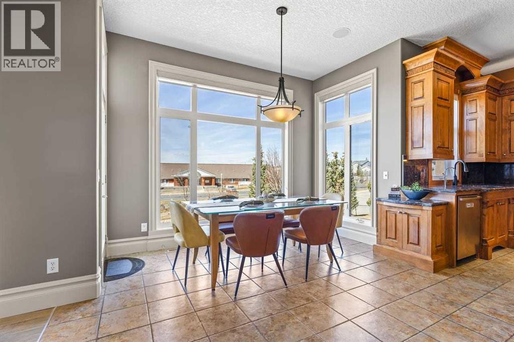 7 Royal Ridge Terrace NW, Calgary, Alberta  T3G 5Y9 - Photo 17 - A2303068