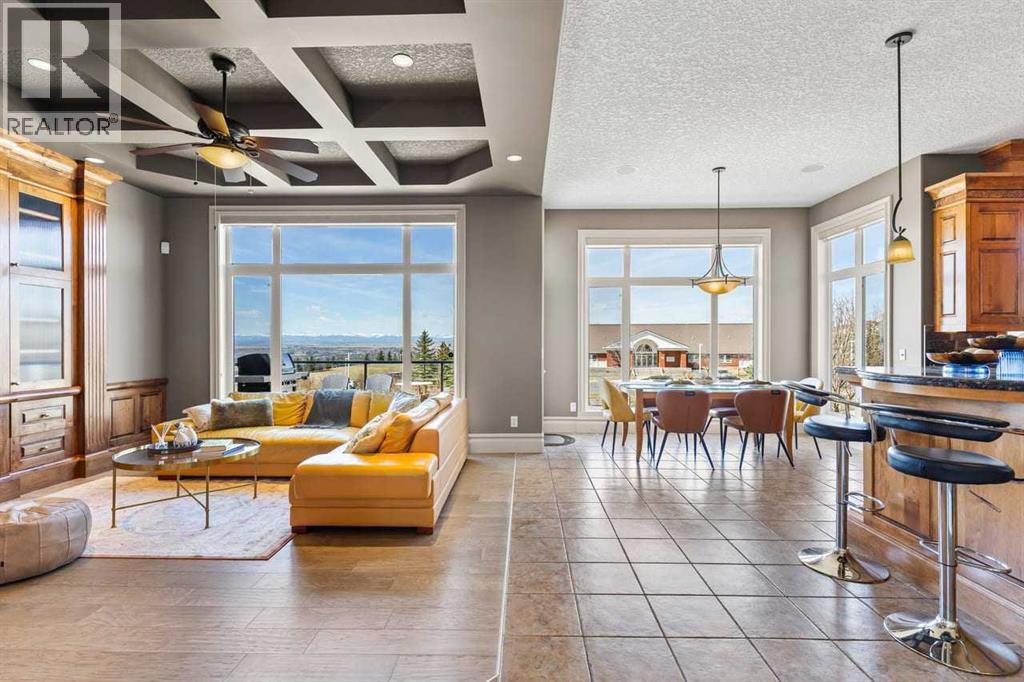 7 Royal Ridge Terrace NW, Calgary, Alberta  T3G 5Y9 - Photo 5 - A2303068