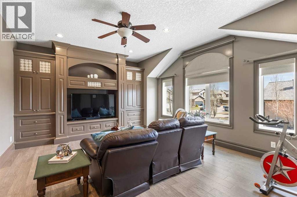 7 Royal Ridge Terrace NW, Calgary, Alberta  T3G 5Y9 - Photo 30 - A2303068