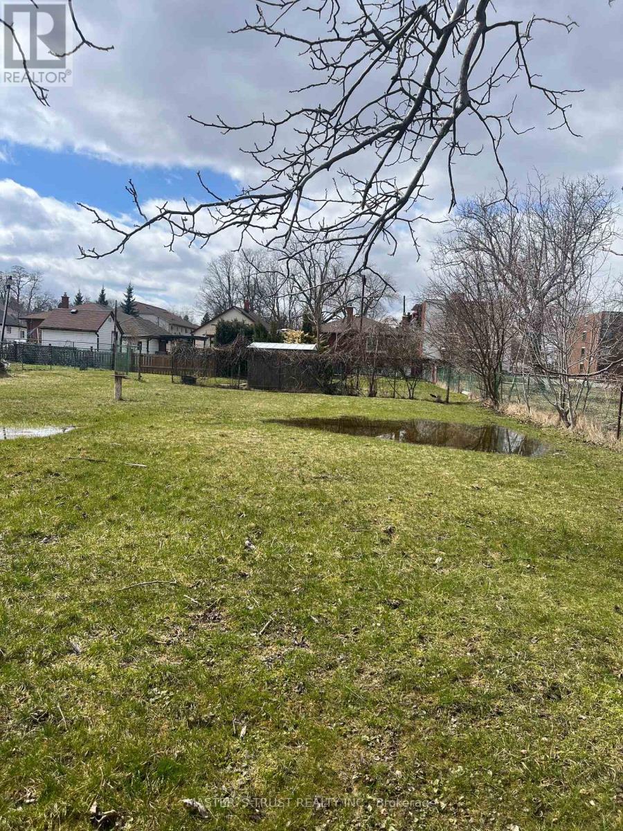 5568 Drummond Road, Niagara Falls, Ontario  L2G 4L3 - Photo 10 - X13045380