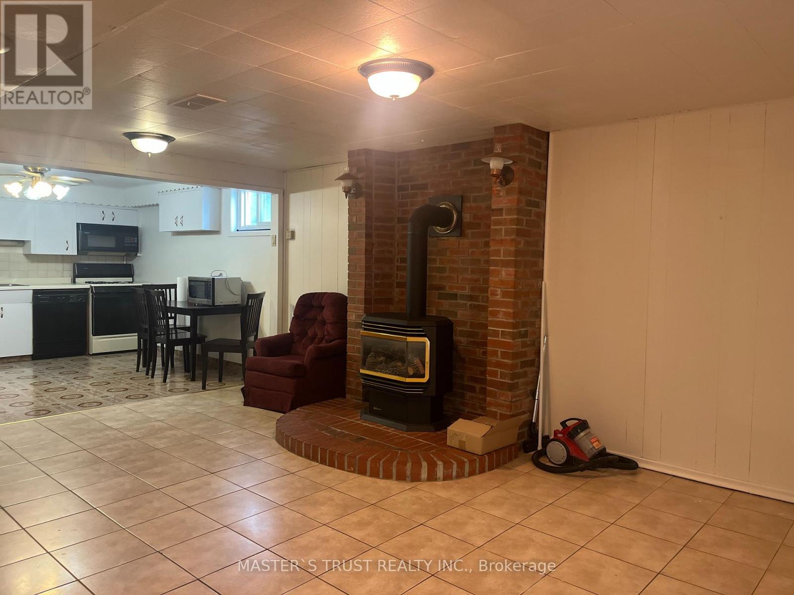 5568 Drummond Road, Niagara Falls, Ontario  L2G 4L3 - Photo 25 - X13045380