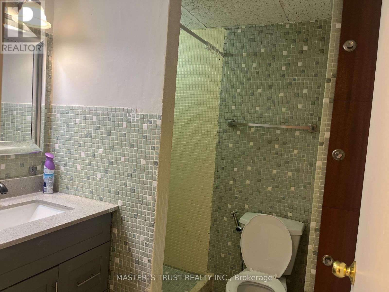 5568 Drummond Road, Niagara Falls, Ontario  L2G 4L3 - Photo 27 - X13045380