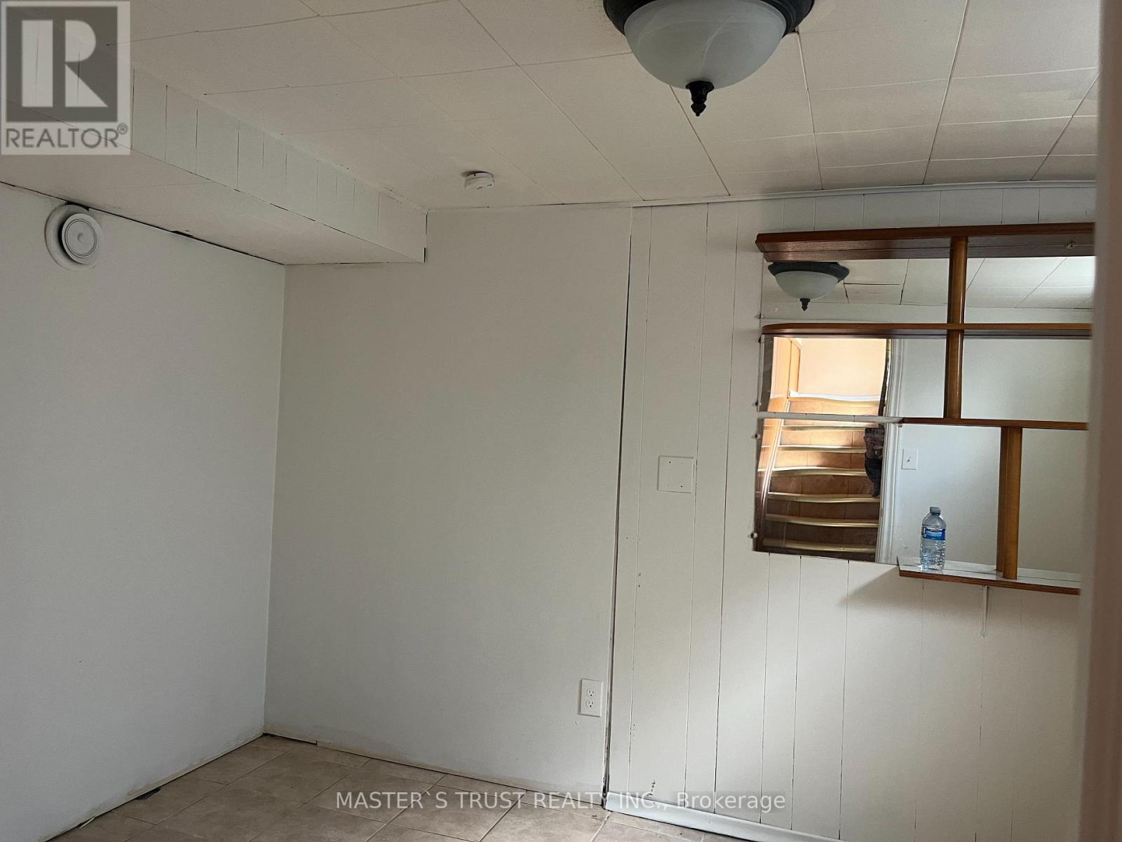 5568 Drummond Road, Niagara Falls, Ontario  L2G 4L3 - Photo 28 - X13045380