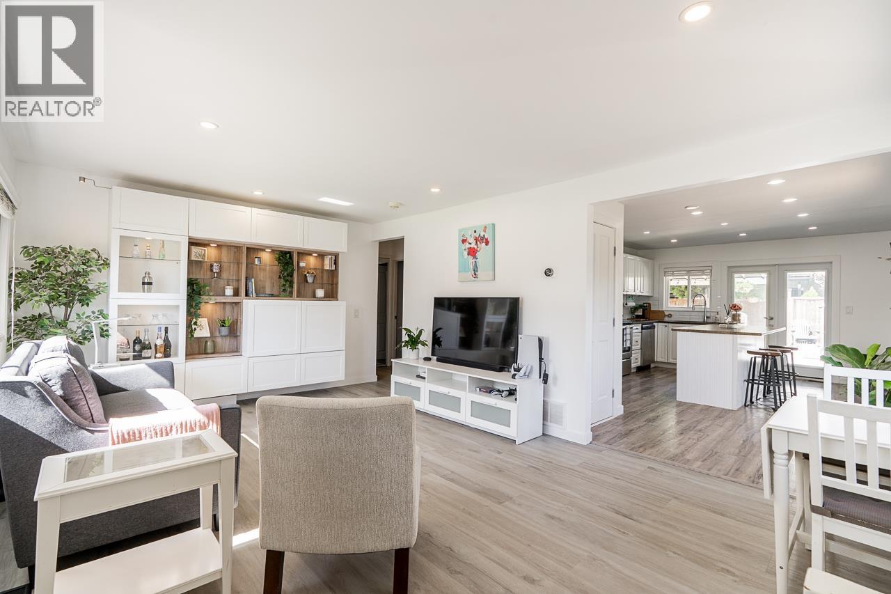 23035 117 Avenue, Maple Ridge, British Columbia  V2X 2K3 - Photo 7 - R3096421