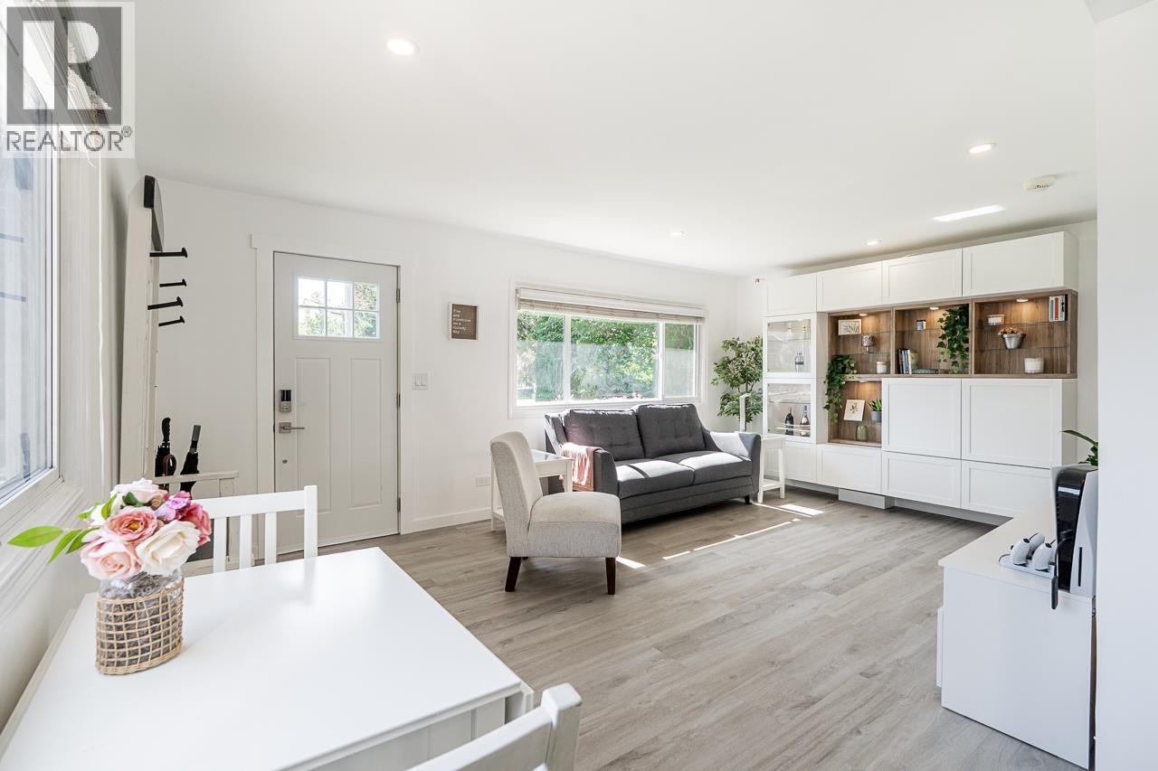 23035 117 Avenue, Maple Ridge, British Columbia  V2X 2K3 - Photo 6 - R3096421