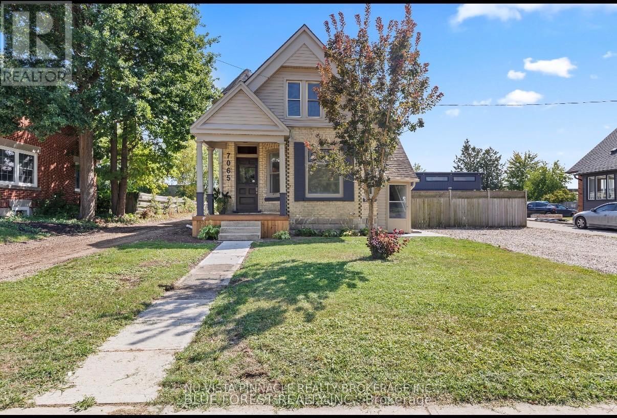 MAIN LEVEL UNIT - 7065 LONGWOODS ROAD, London South, Ontario