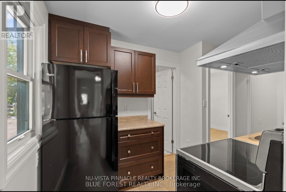 Main Level Unit - 7065 Longwoods Road, London South, Ontario  N6P 1B6 - Photo 11 - X13045410