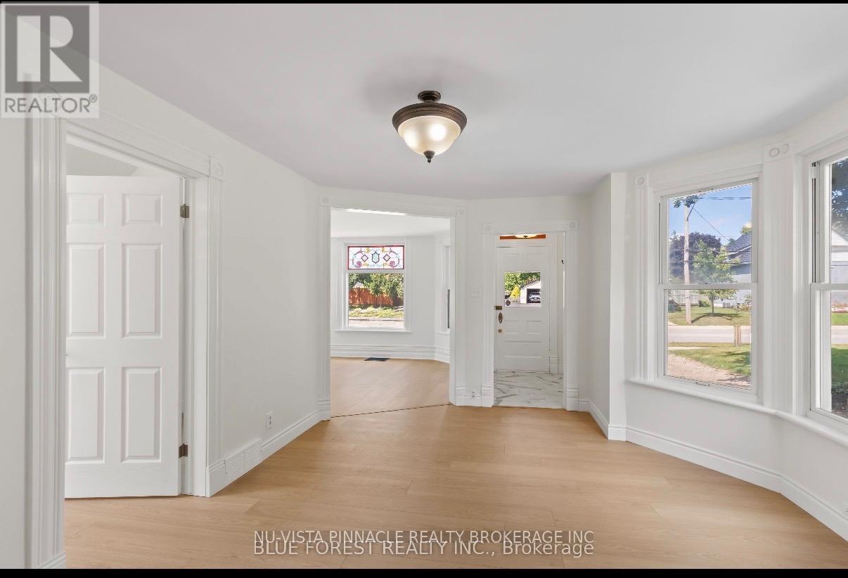 Main Level Unit - 7065 Longwoods Road, London South, Ontario  N6P 1B6 - Photo 5 - X13045410