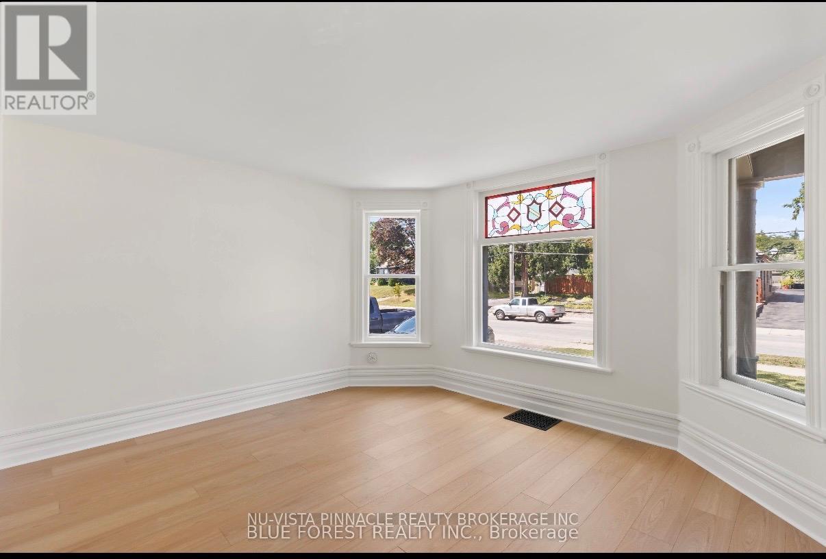 Main Level Unit - 7065 Longwoods Road, London South, Ontario  N6P 1B6 - Photo 9 - X13045410