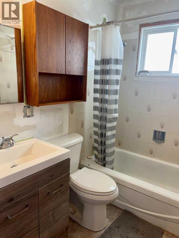 4935 53 Street, Islay, Alberta  T0B 2J0 - Photo 13 - A2294450