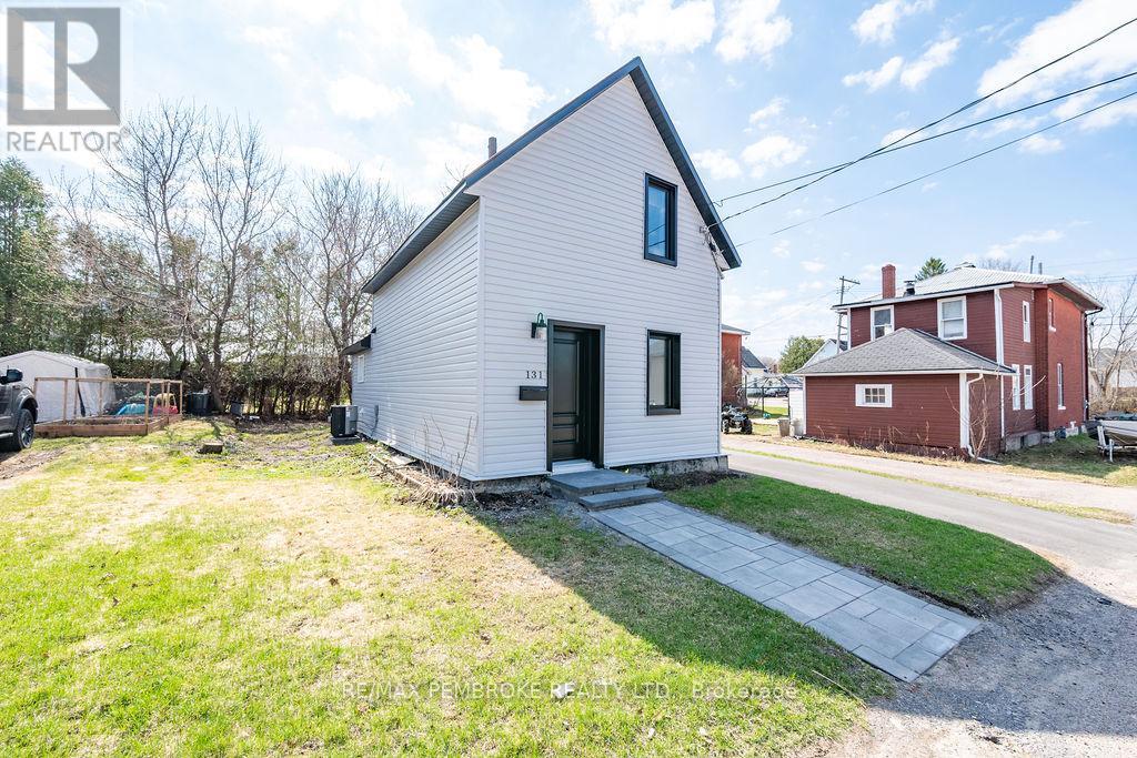 131 Patrick Avenue, Renfrew, Ontario  K7V 3H3 - Photo 2 - X13045402