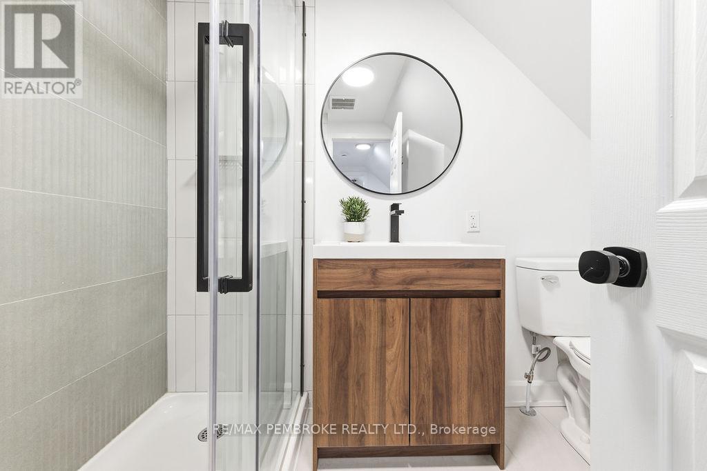 131 Patrick Avenue, Renfrew, Ontario  K7V 3H3 - Photo 25 - X13045402