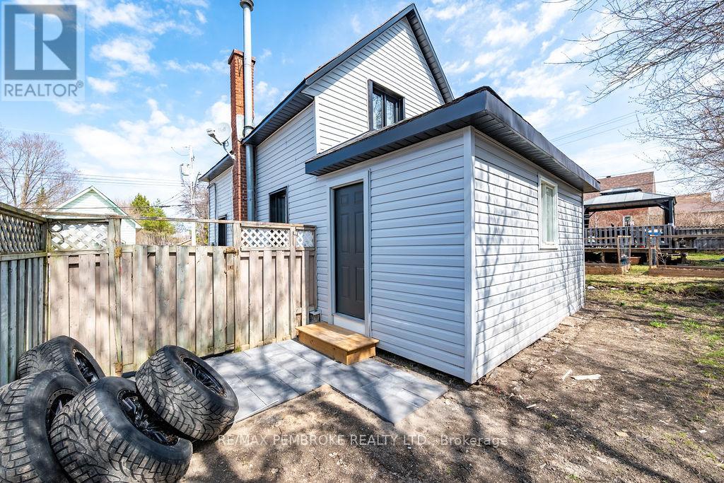 131 Patrick Avenue, Renfrew, Ontario  K7V 3H3 - Photo 29 - X13045402