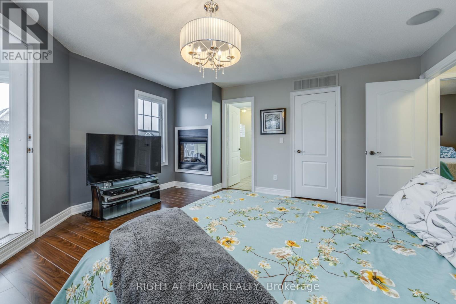 37 - 1295 Wharf Street, Pickering, Ontario  L1W 1A2 - Photo 16 - E13045396