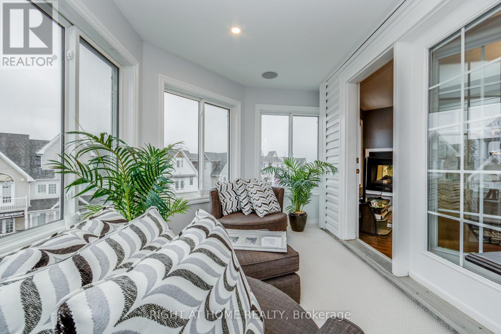 37 - 1295 Wharf Street, Pickering, Ontario  L1W 1A2 - Photo 18 - E13045396