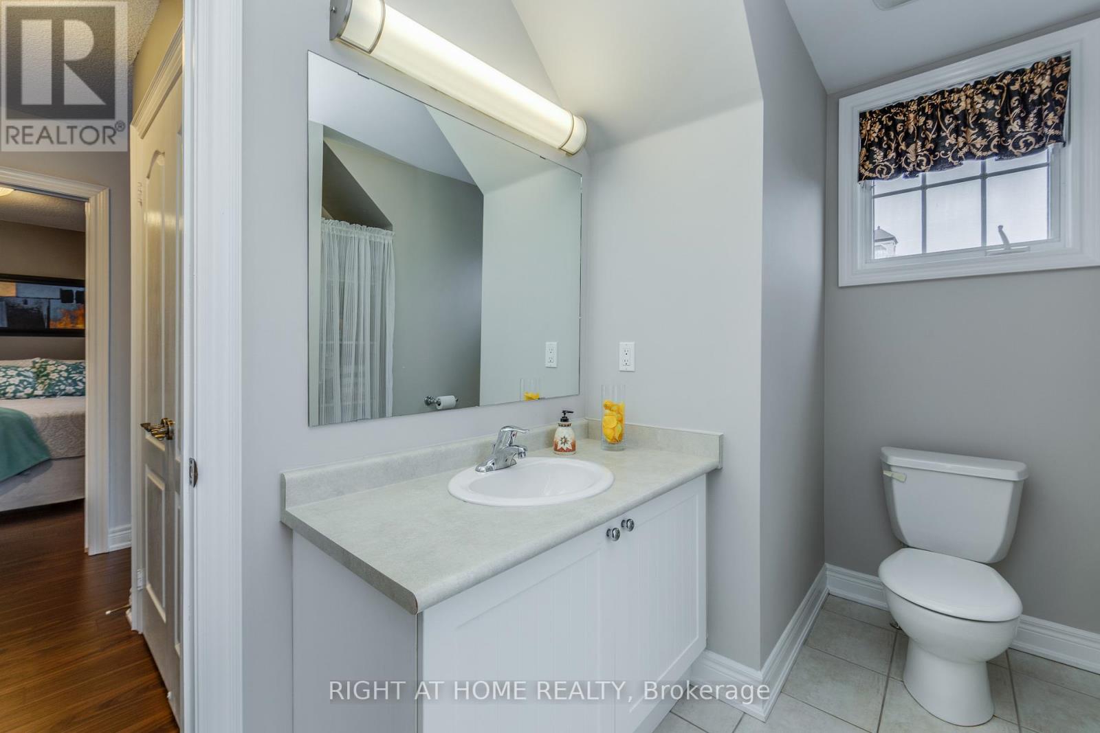 37 - 1295 Wharf Street, Pickering, Ontario  L1W 1A2 - Photo 22 - E13045396