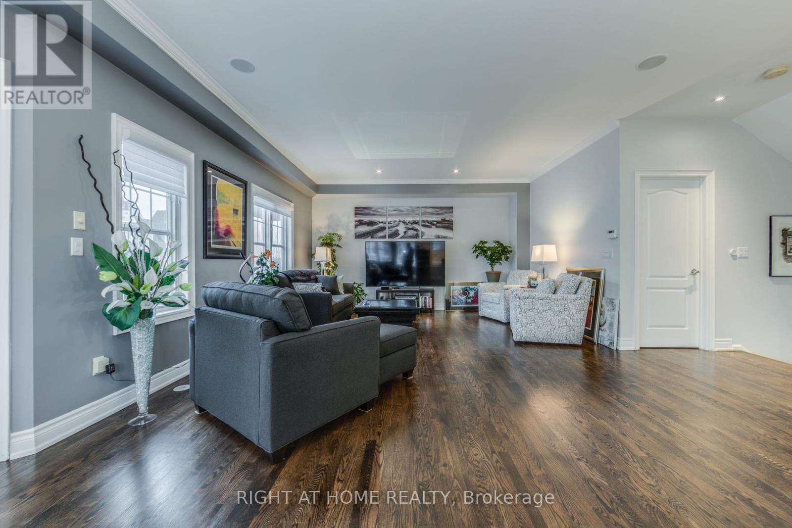 37 - 1295 Wharf Street, Pickering, Ontario  L1W 1A2 - Photo 31 - E13045396