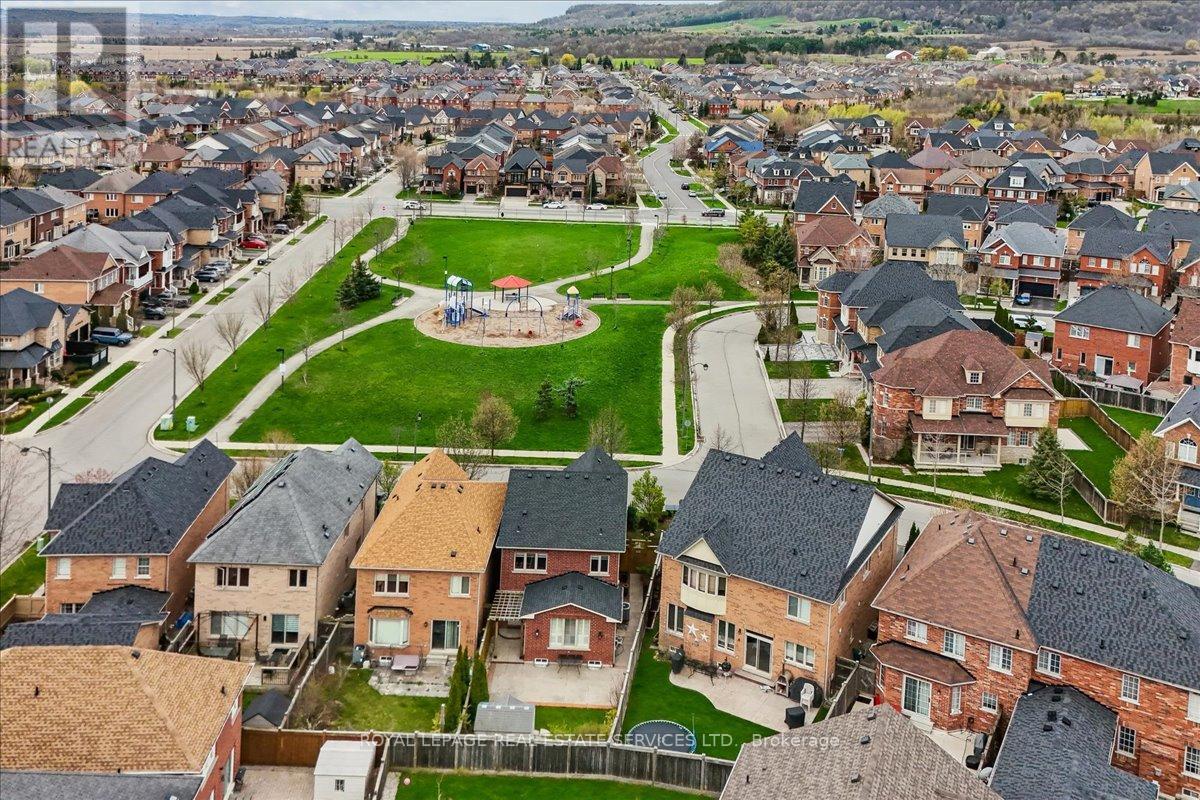 495 Grant Way, Milton, Ontario  L9T 0V2 - Photo 4 - W13045404