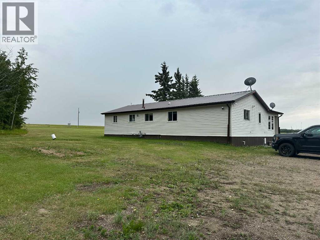 19276 814 Township Road, Rural Northern Sunrise County, Alberta  T0H 2R0 - Photo 2 - A2304363