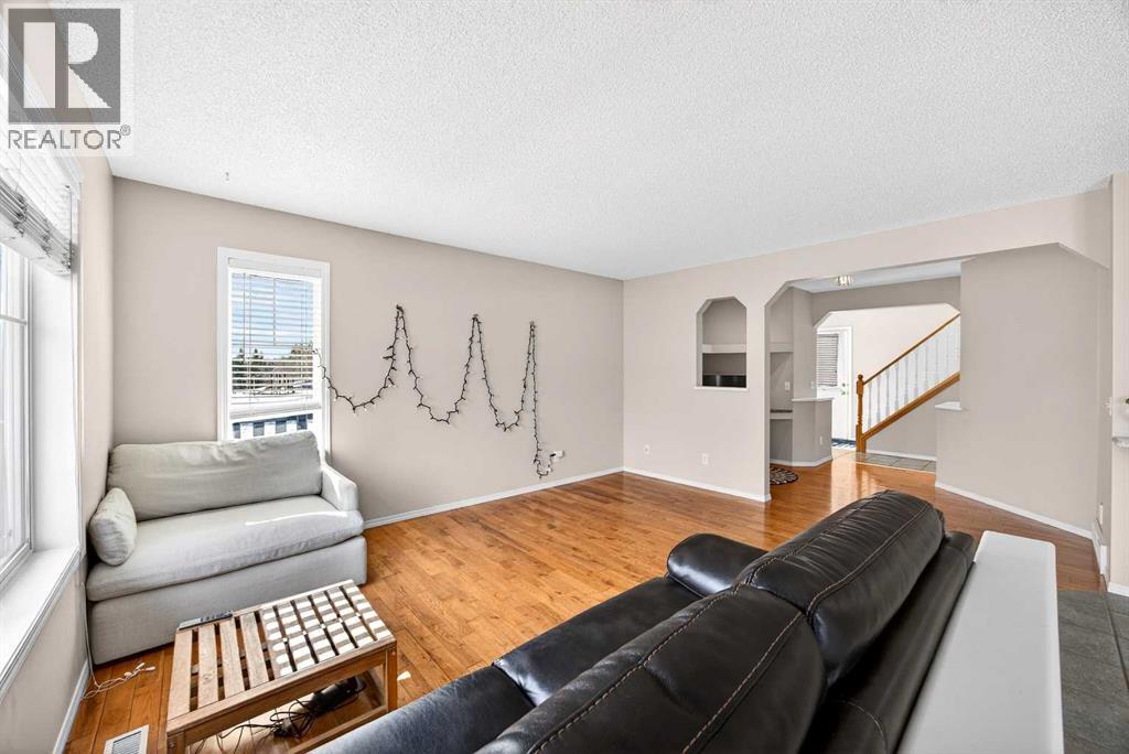 287 Panamount Drive NW, Calgary, Alberta  T3K 5L9 - Photo 6 - A2290564