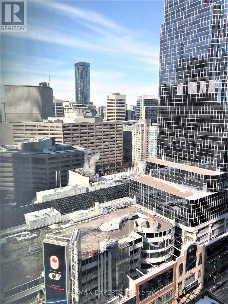 2001 - 197 Yonge Street, Toronto, Ontario  M5B 1M4 - Photo 17 - C13019296