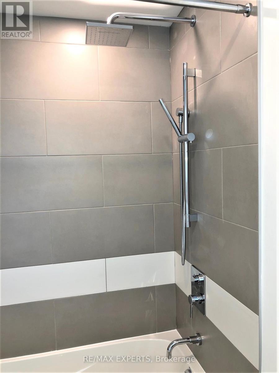 2001 - 197 Yonge Street, Toronto, Ontario  M5B 1M4 - Photo 12 - C13019296