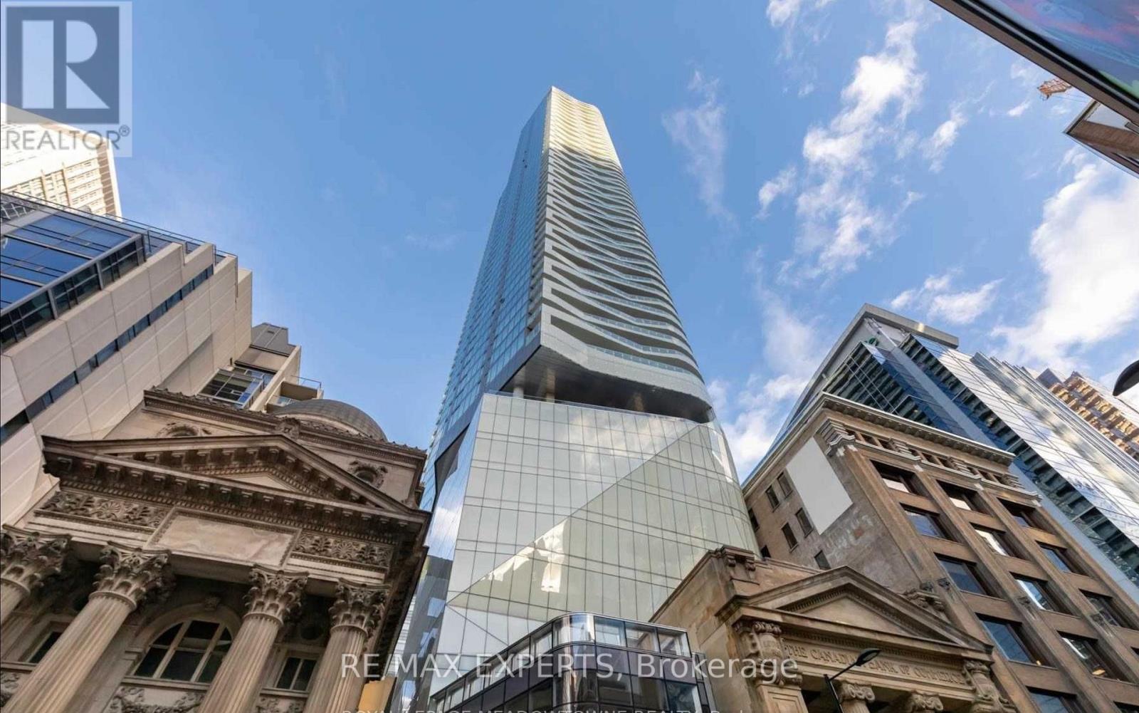 2001 - 197 Yonge Street, Toronto, Ontario  M5B 1M4 - Photo 2 - C13019296