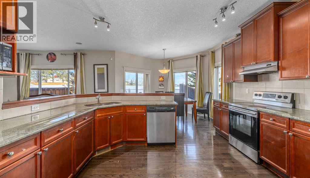 32 Evanspark Circle NW, Calgary, Alberta  T3P 0B3 - Photo 13 - A2289929