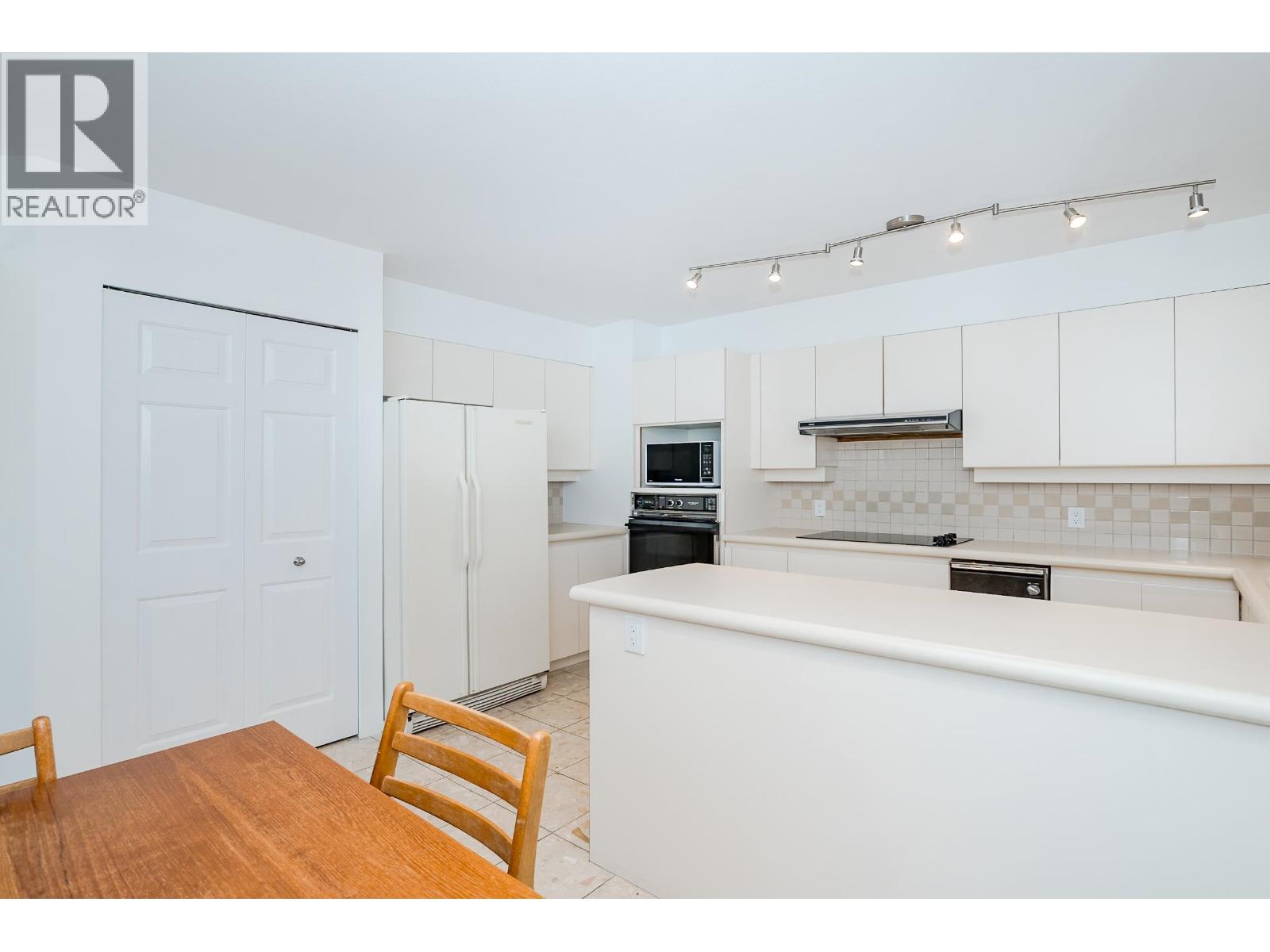 302 2189 W 42nd Avenue, Vancouver, British Columbia  V6M 2B7 - Photo 6 - R3115530