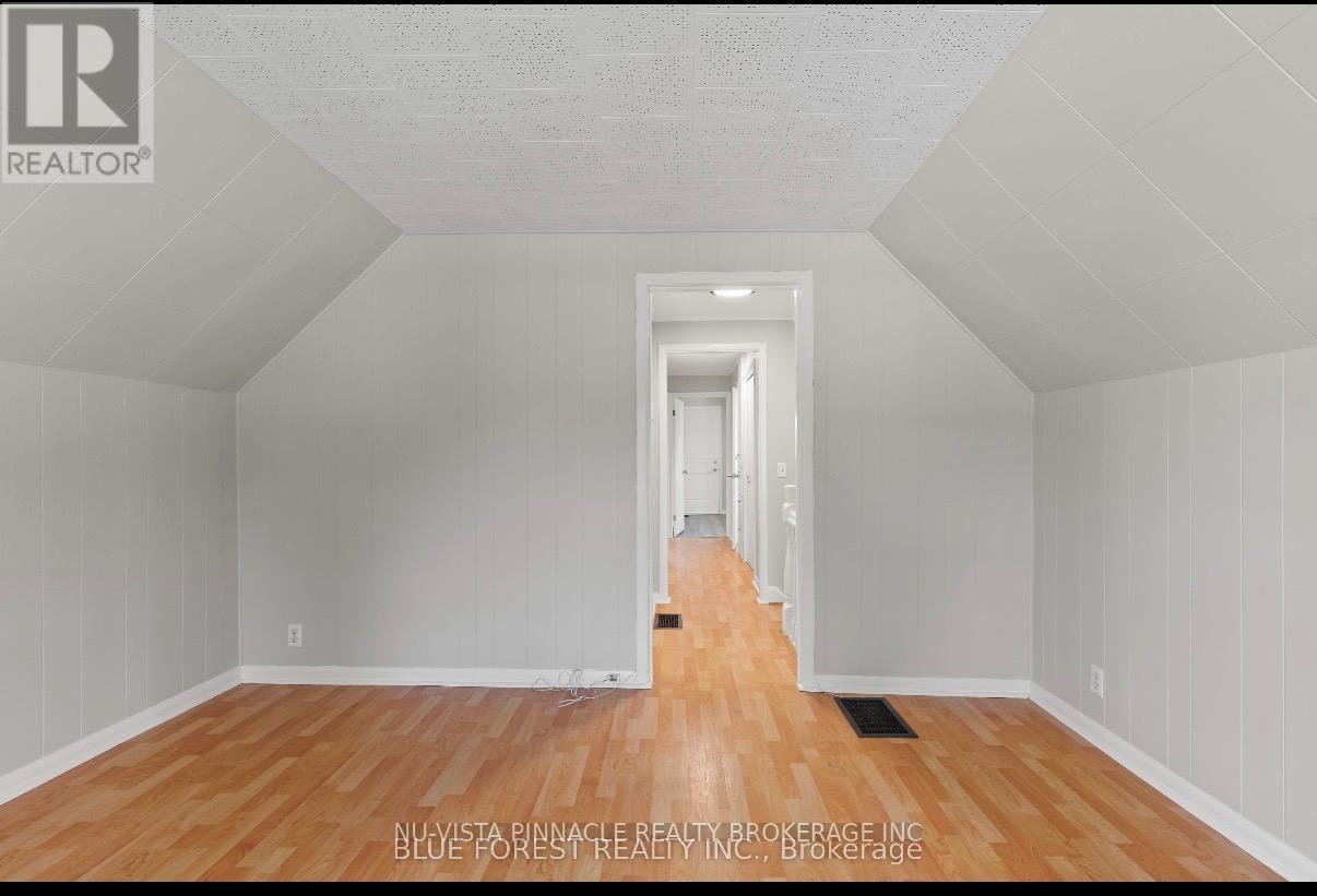 Upper - 7065 Longwoods Road, London South, Ontario  N6P 1B6 - Photo 11 - X13045416