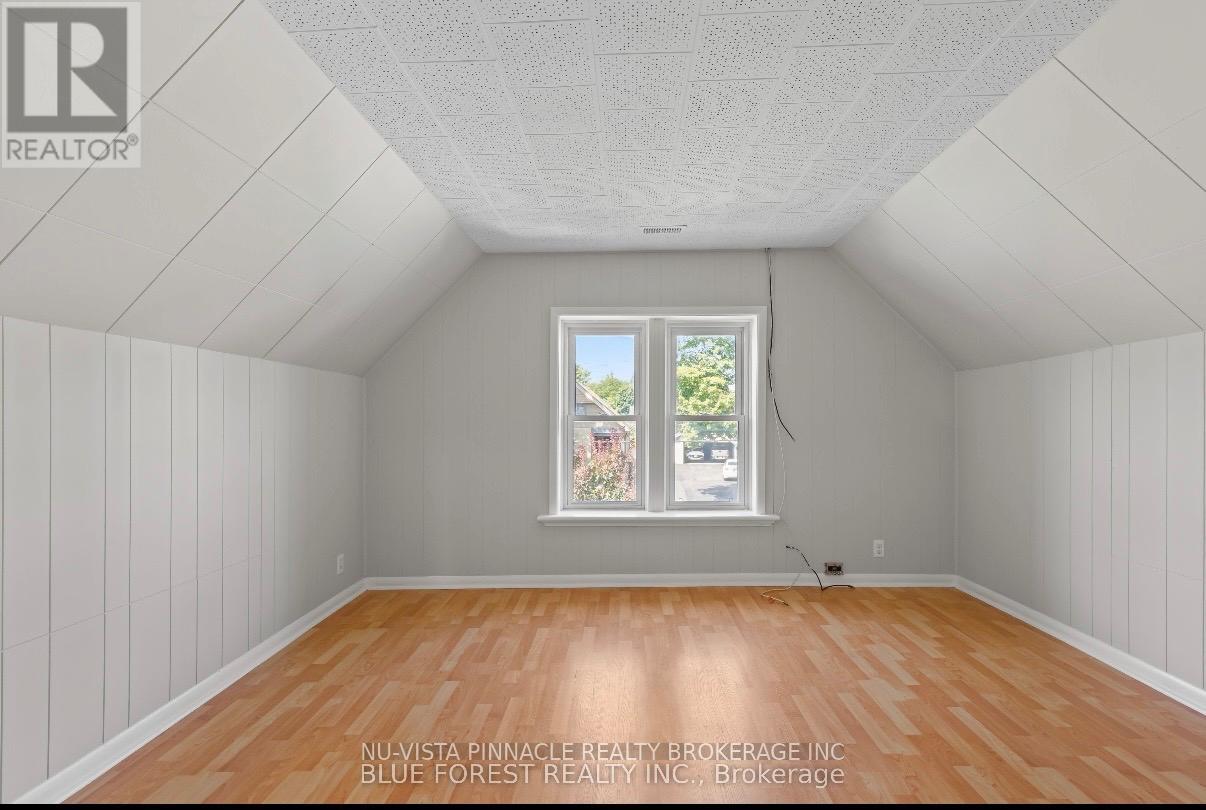 Upper - 7065 Longwoods Road, London South, Ontario  N6P 1B6 - Photo 12 - X13045416