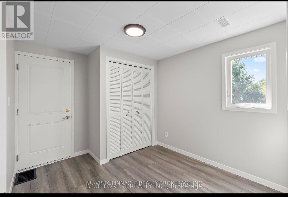 Upper - 7065 Longwoods Road, London South, Ontario  N6P 1B6 - Photo 16 - X13045416