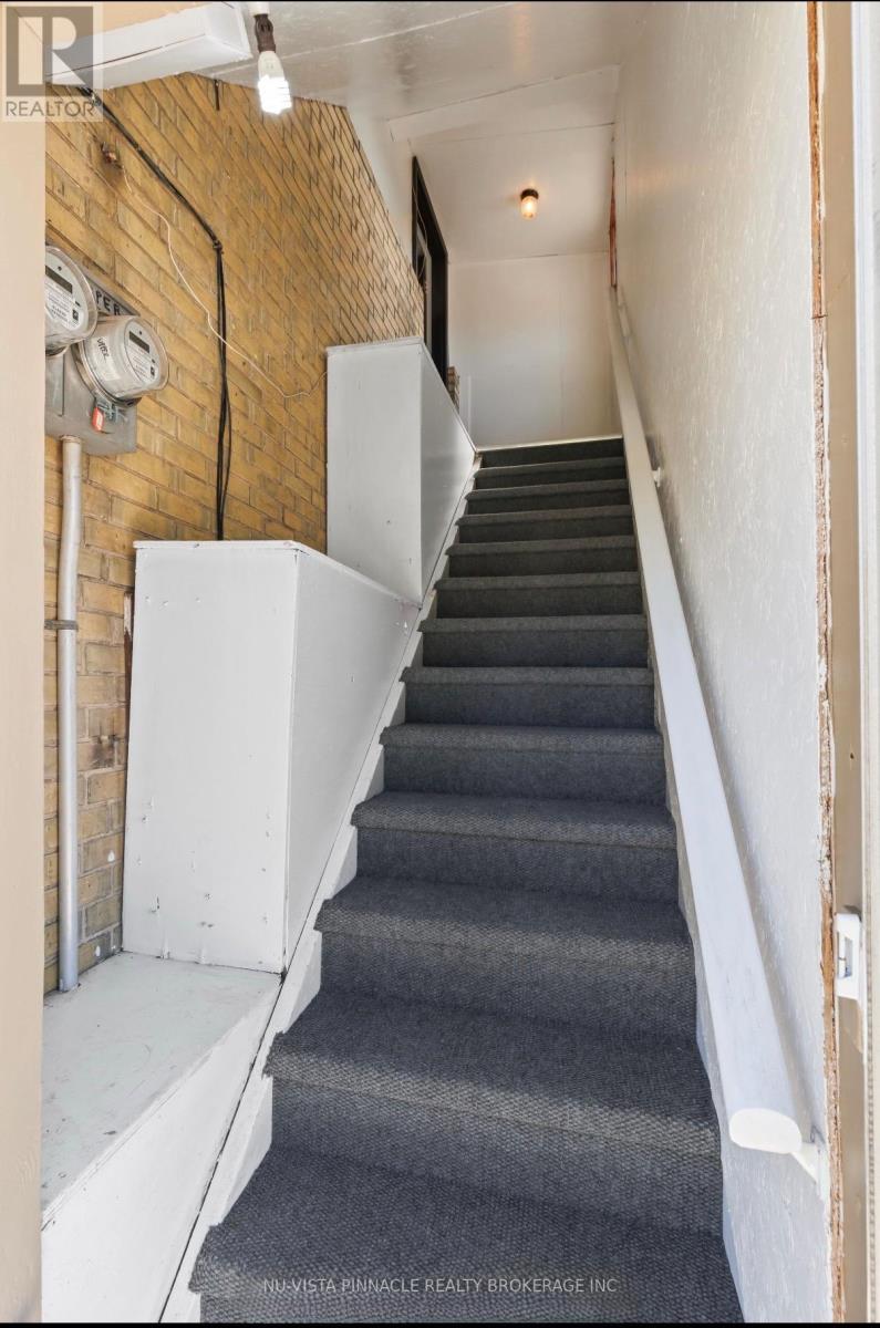 Upper - 7065 Longwoods Road, London South, Ontario  N6P 1B6 - Photo 3 - X13045416