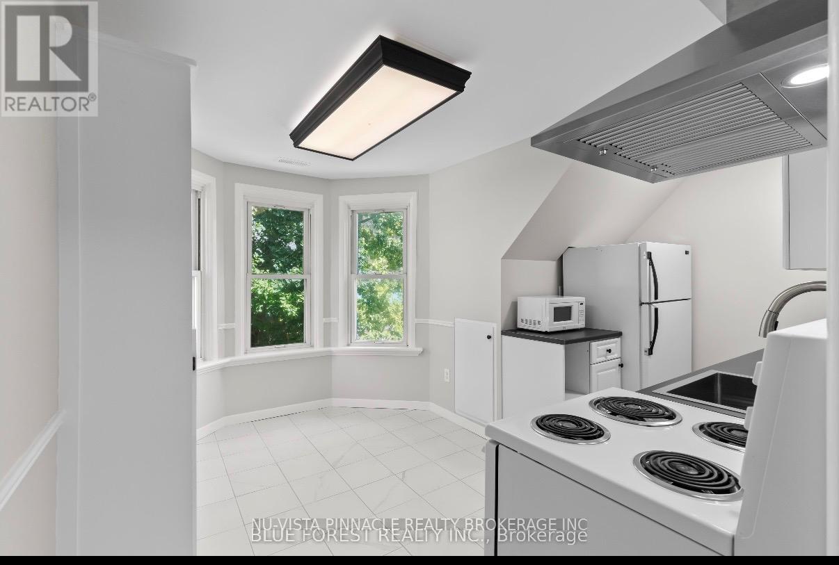 Upper - 7065 Longwoods Road, London South, Ontario  N6P 1B6 - Photo 8 - X13045416