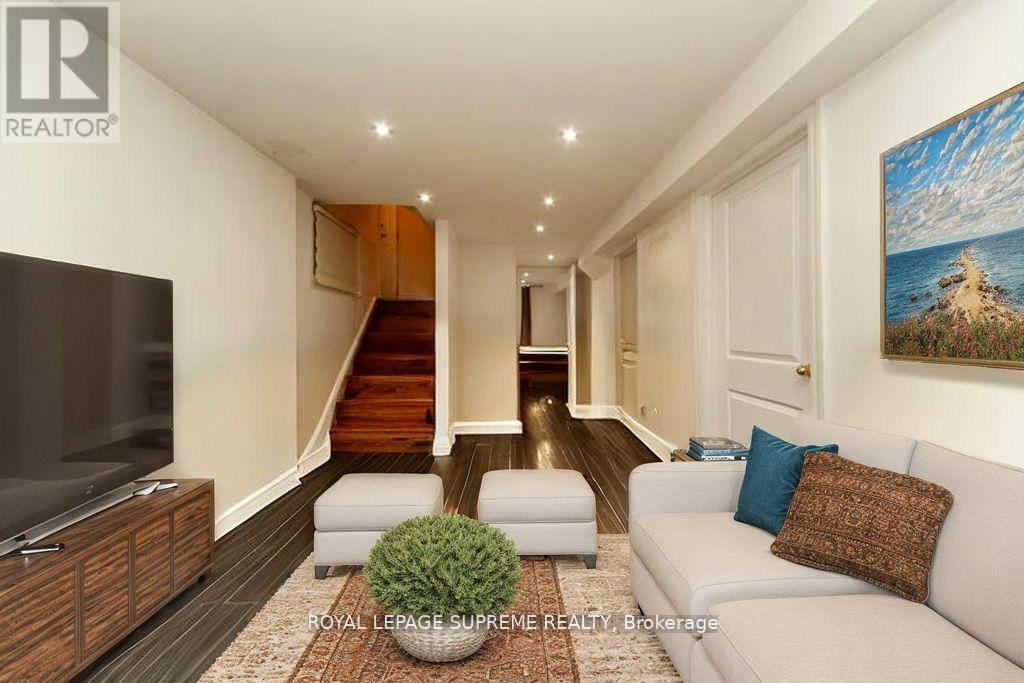 109 Regina Avenue, Toronto, Ontario  M6A 1R5 - Photo 18 - C13040994