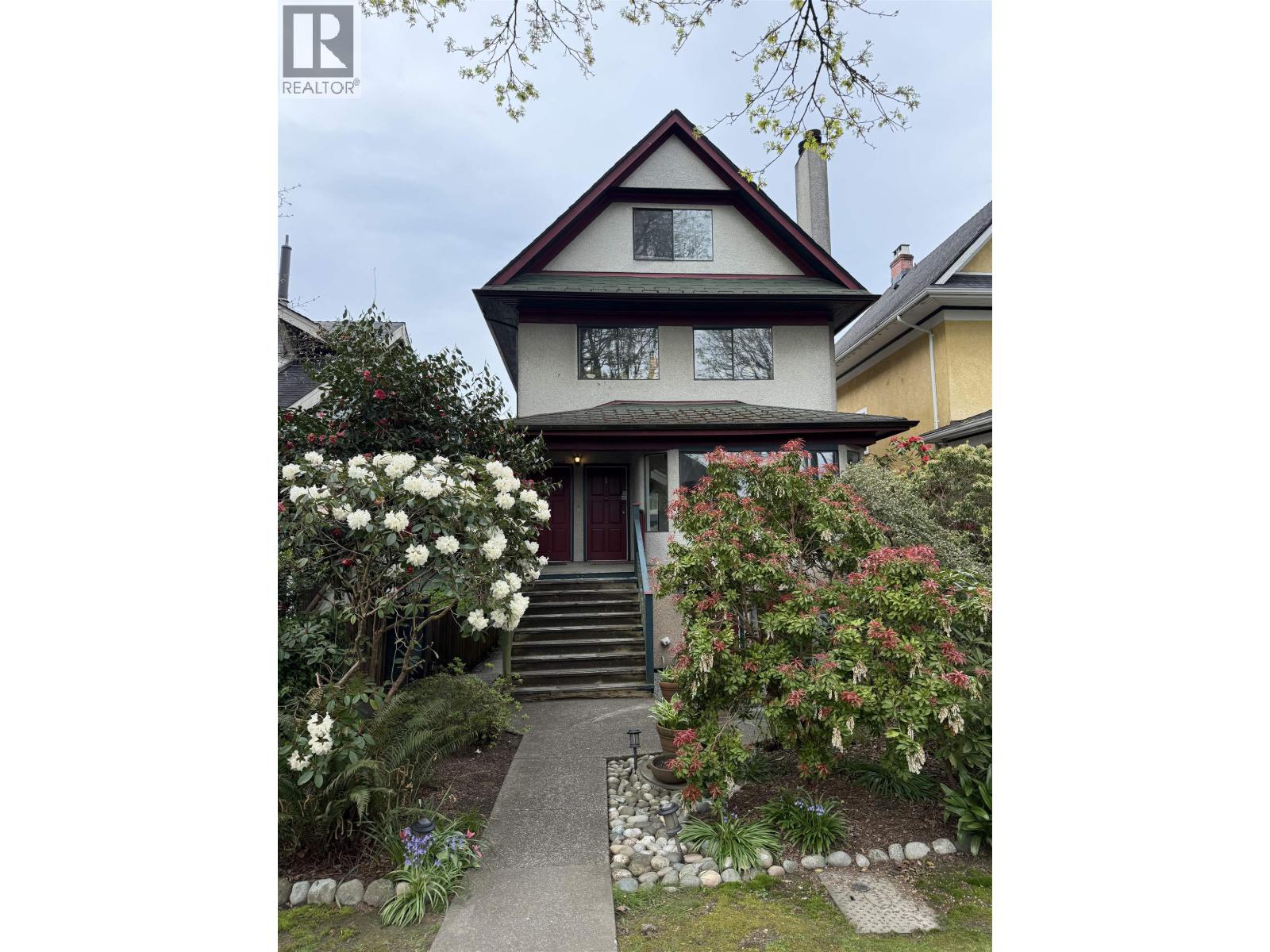 4 131 W 13 AVENUE, vancouver, British Columbia