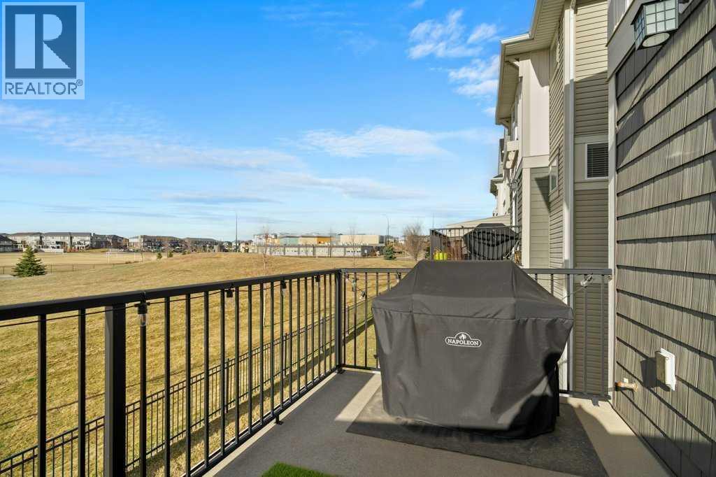 409 South Point Lane SW, Airdrie, Alberta  T4B 5G8 - Photo 16 - A2304977