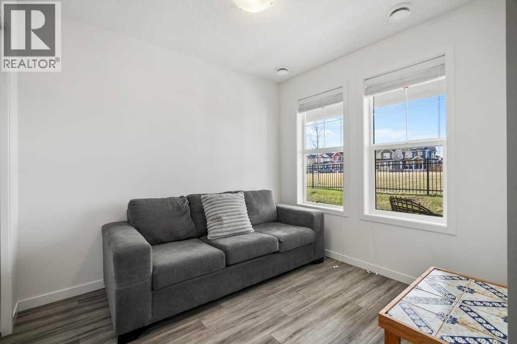 409 South Point Lane SW, Airdrie, Alberta  T4B 5G8 - Photo 33 - A2304977