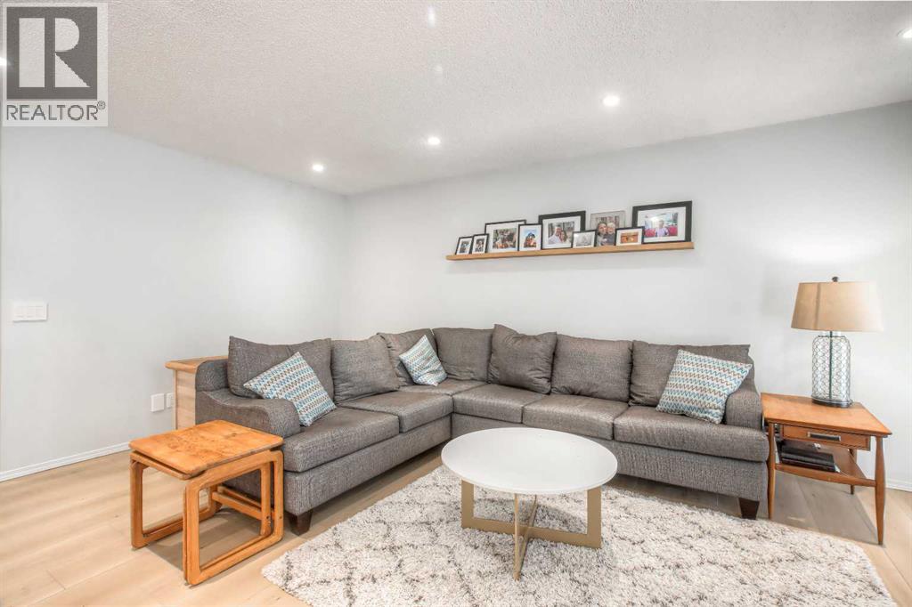 67 Harvest Lake Crescent NE, Calgary, Alberta  T3K 3Y7 - Photo 17 - A2305045