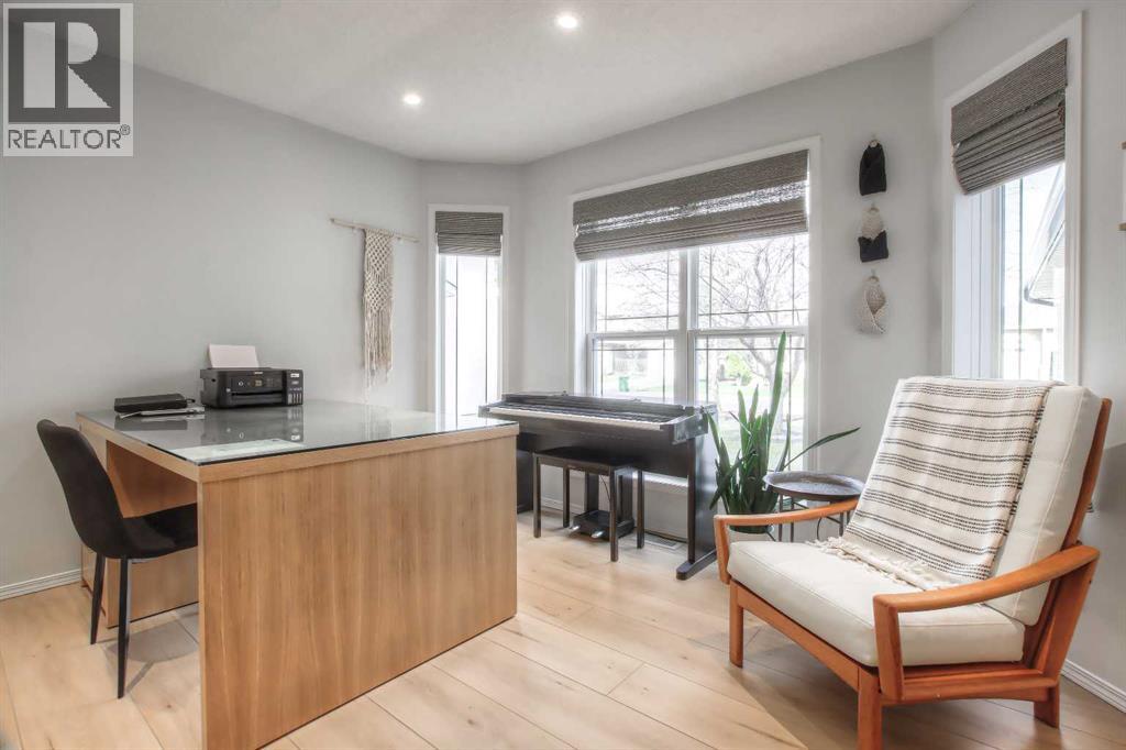 67 Harvest Lake Crescent NE, Calgary, Alberta  T3K 3Y7 - Photo 9 - A2305045