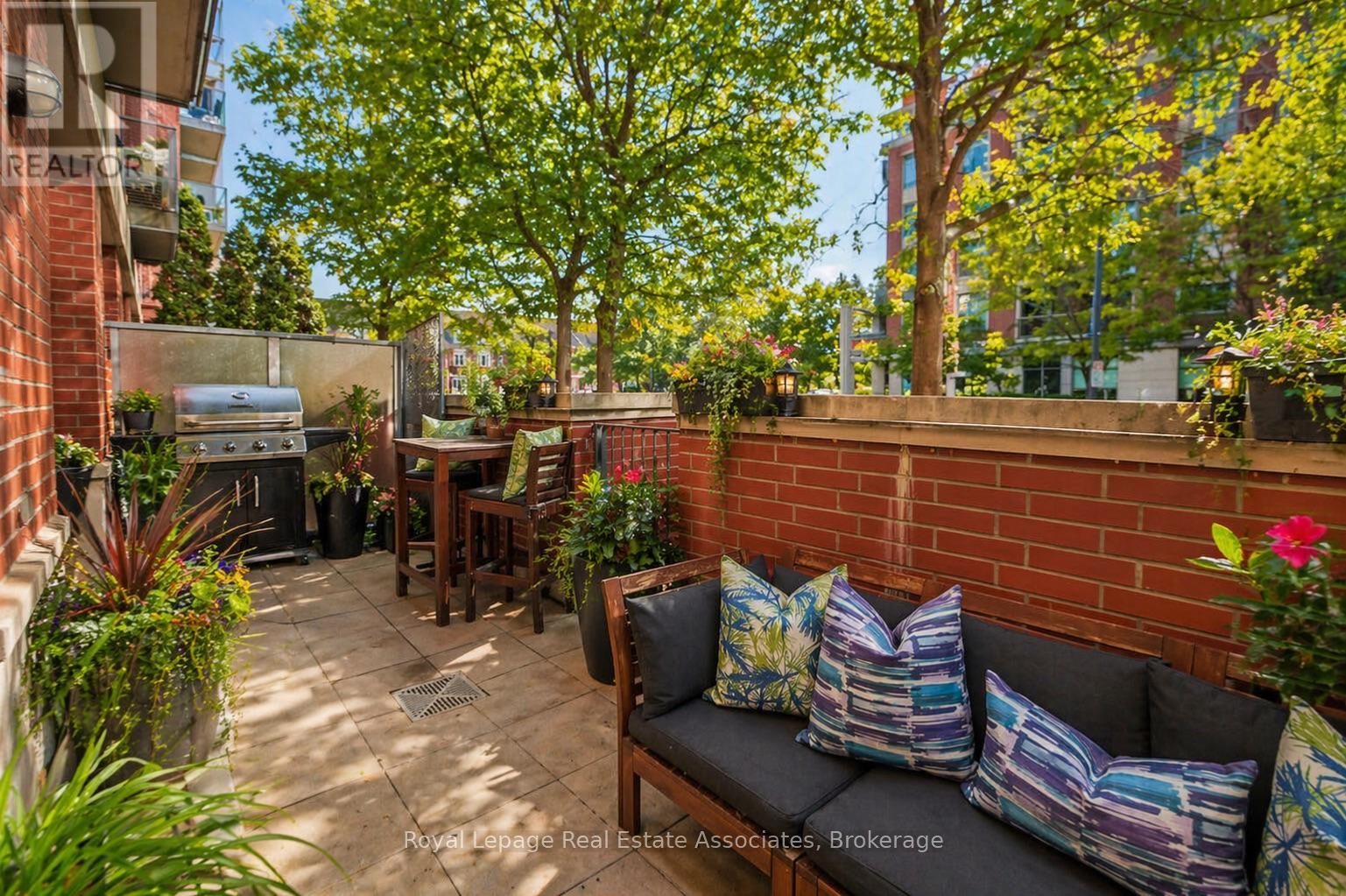 107 - 80 Port Street E, Mississauga, Ontario  L5G 4V6 - Photo 23 - W12801552