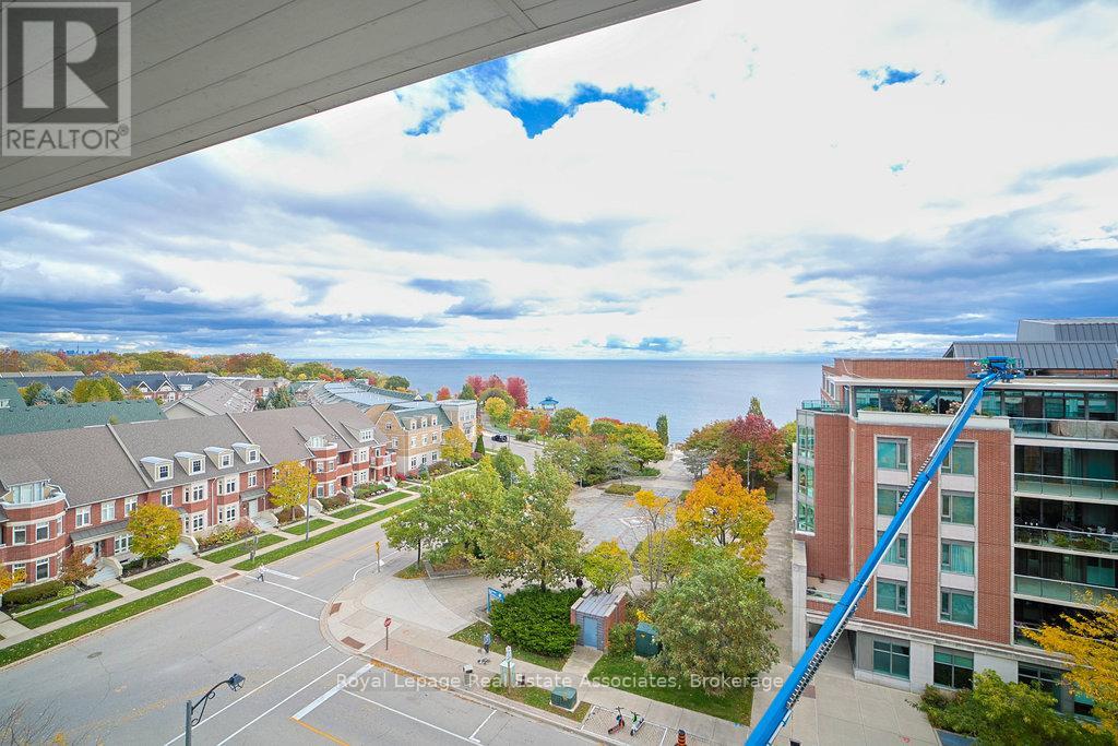 107 - 80 Port Street E, Mississauga, Ontario  L5G 4V6 - Photo 32 - W12801552