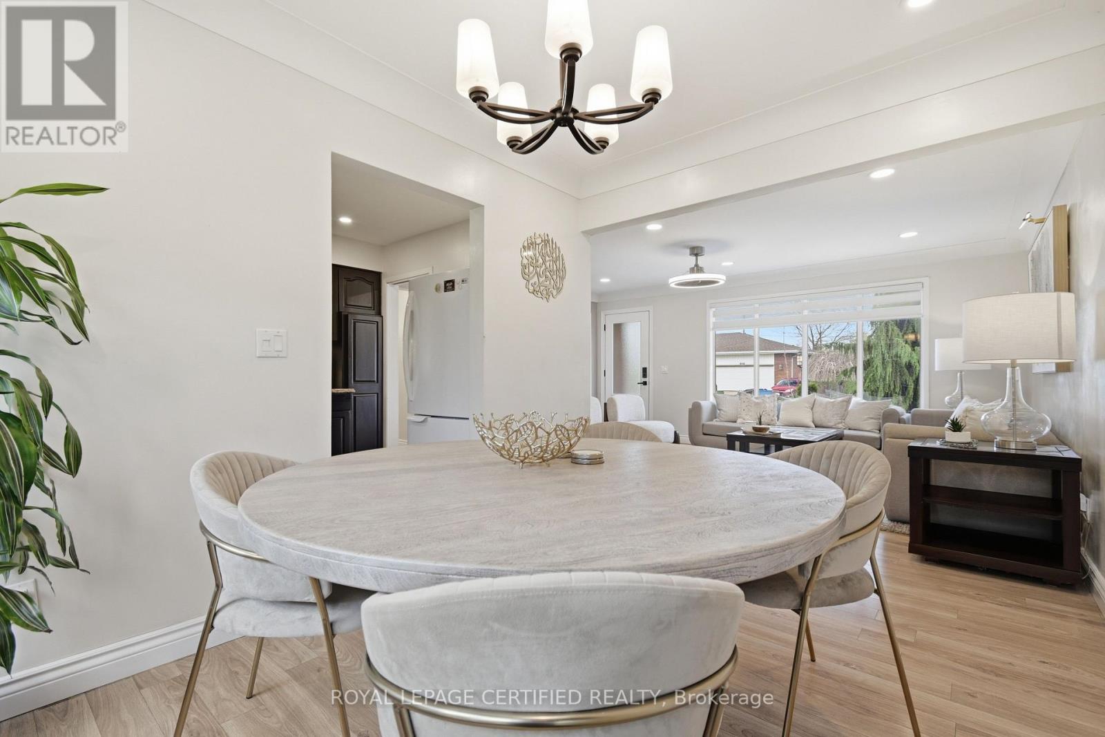 2435 Mckay Avenue, Windsor, Ontario  N9E 2P4 - Photo 13 - X13045028