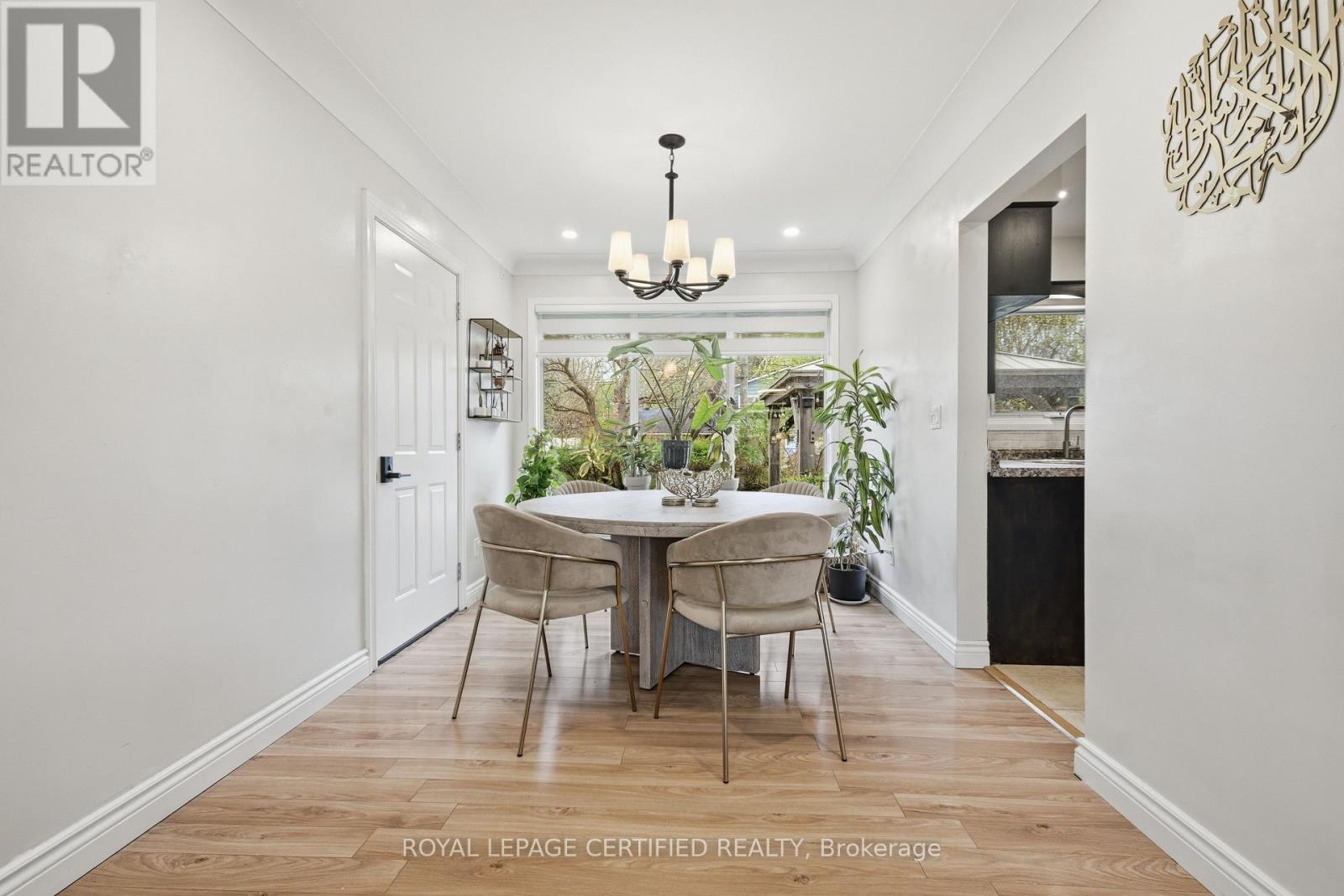 2435 Mckay Avenue, Windsor, Ontario  N9E 2P4 - Photo 14 - X13045028