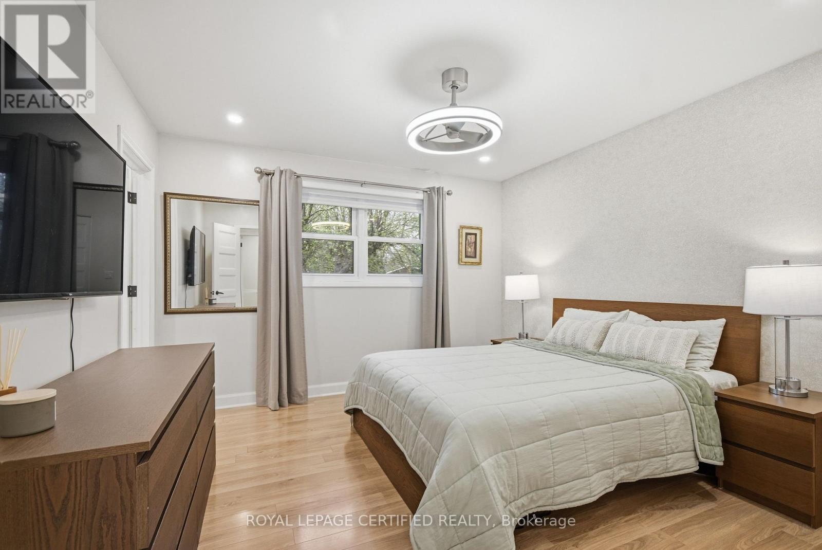 2435 Mckay Avenue, Windsor, Ontario  N9E 2P4 - Photo 19 - X13045028