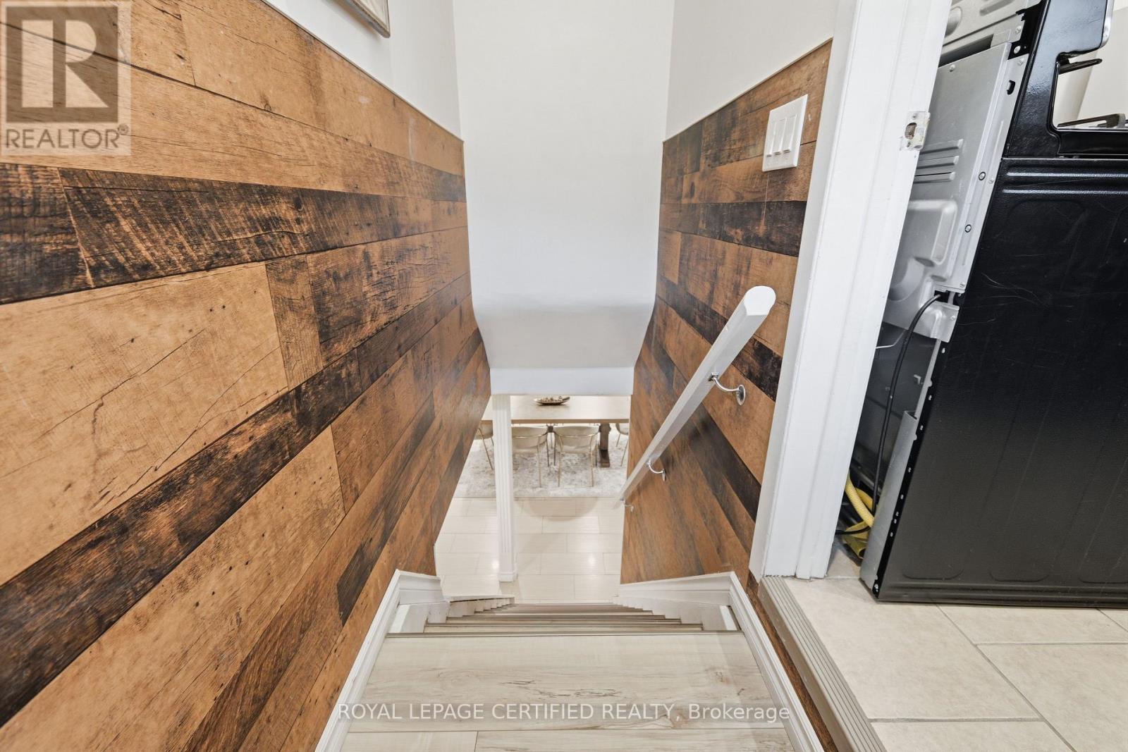 2435 Mckay Avenue, Windsor, Ontario  N9E 2P4 - Photo 25 - X13045028