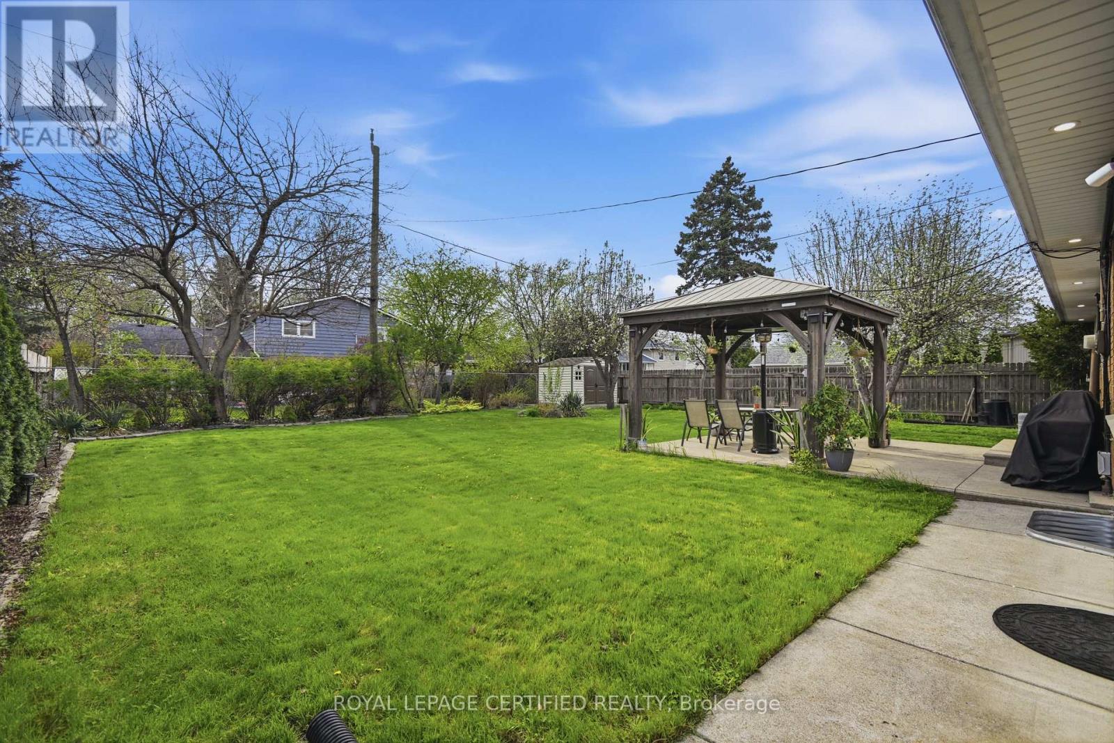 2435 Mckay Avenue, Windsor, Ontario  N9E 2P4 - Photo 6 - X13045028