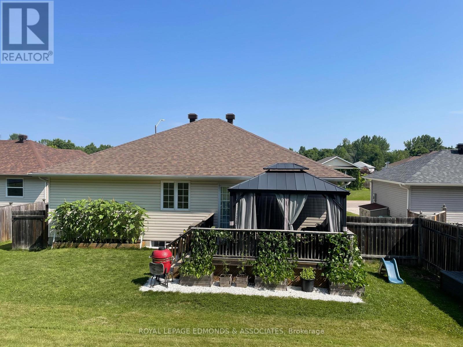 669 Fairview Avenue S, Laurentian Valley, Ontario  K8A 8N4 - Photo 37 - X12925520